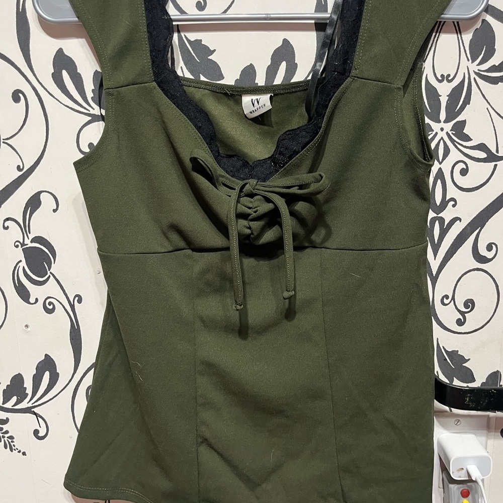 Wrapper Dark Green Lace-Trimmed Tank Top